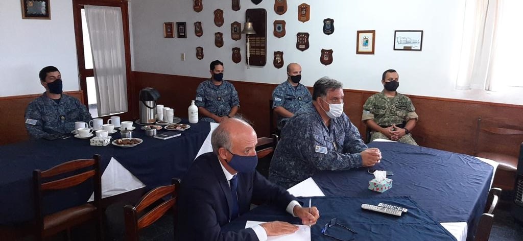 Ministro García con autoridades de Prefectura en Rocha Ministro García con autoridades de Prefectura en Rocha