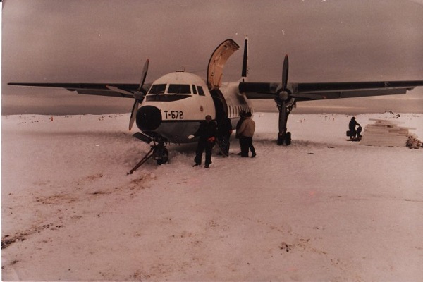 Aeronave Fairchild de la FAU fue la primera que permitió el transporte de una delegación uruguaya a la Antártida
