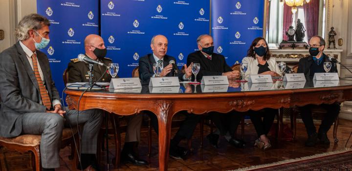Uruguay presentó Guía de capacitación para instructores en protección infantil en Misiones de Paz