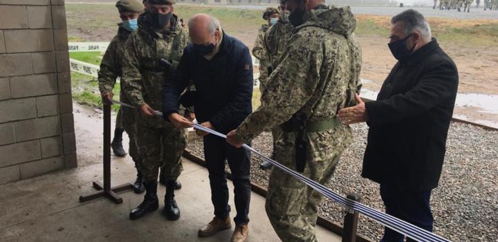 Ministro de Defensa Nacional junto a autoridades en Tacuarembó