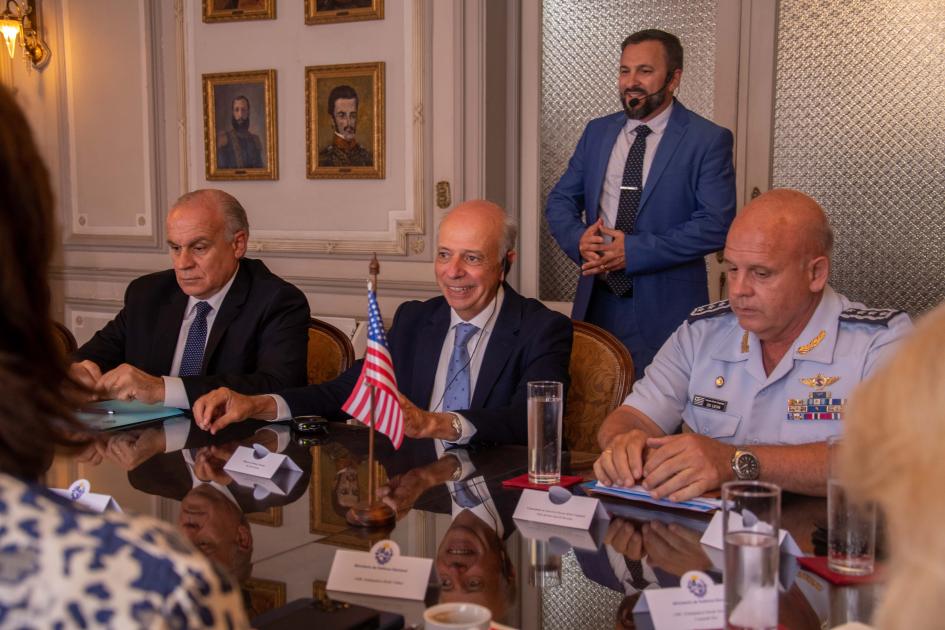 Reunión con comandante del Comando Sur de Estados Unidos, Gral. Richardson. Reunión con comandante del Comando Sur de Estados Unidos, Gral. Richardson.