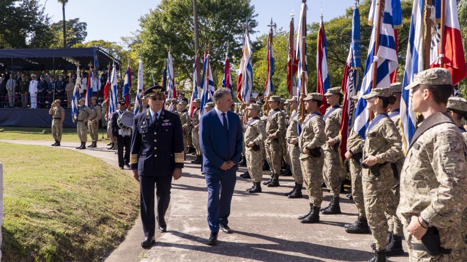 Ceremonia por el Aniversario de la Aviación Militar con la presencia del presidente Yamandú Orsi