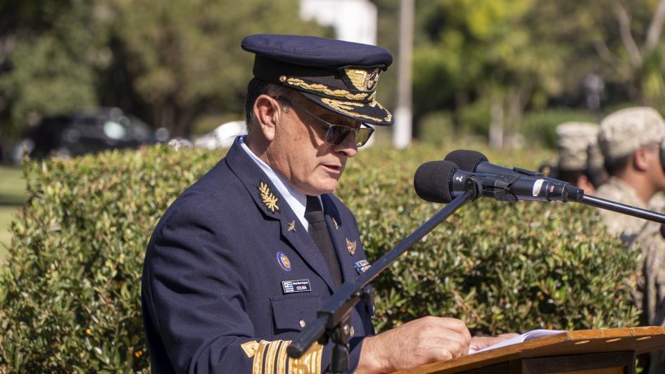 Ceremonia por el Aniversario de la Aviación Militar con la presencia del presidente Yamandú Orsi