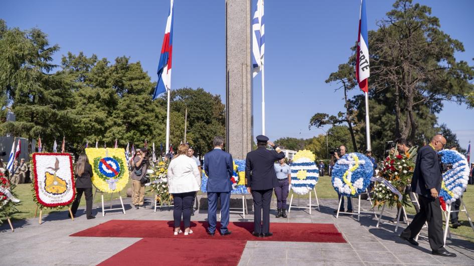 Ceremonia por el Aniversario de la Aviación Militar con la presencia del presidente Yamandú Orsi