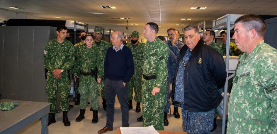 Visita al Comando en Base del Cerro Visita al Comando en Base del Cerro