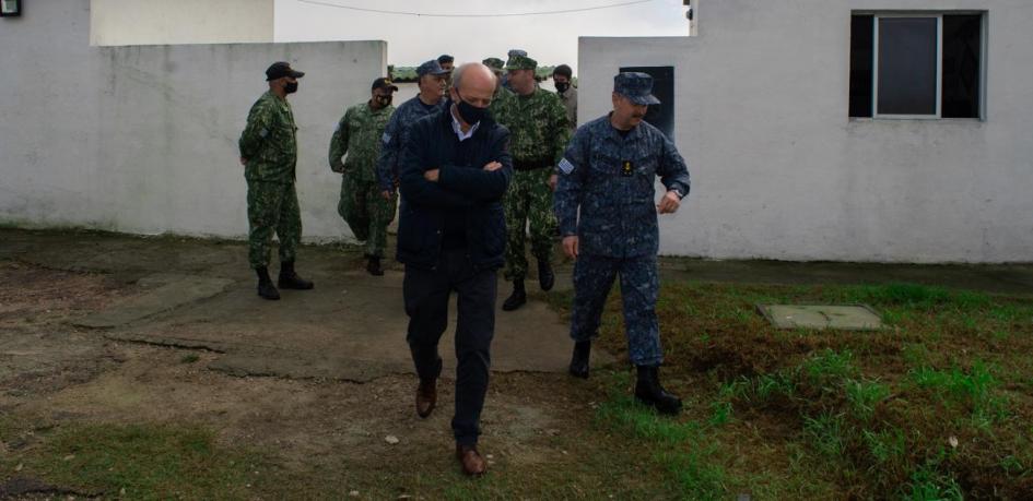 Visita al Comando en Base del Cerro Visita al Comando en Base del Cerro
