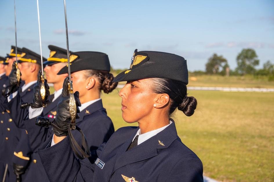 Cierre de cursos de la Escuela Militar de Aeronáutica