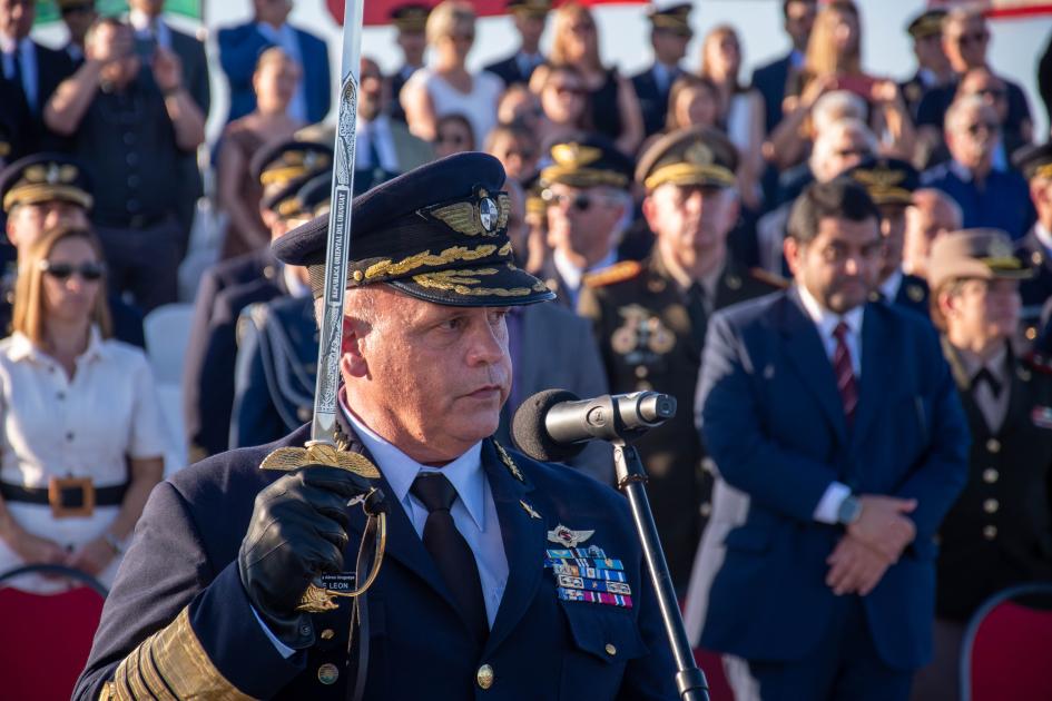 Cierre de cursos de la Escuela Militar de Aeronáutica