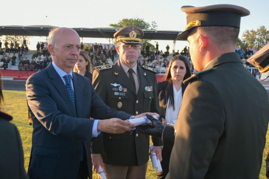 Cierre de cursos 2022 en Escuela Militar Cierre de cursos 2022 en Escuela Militar