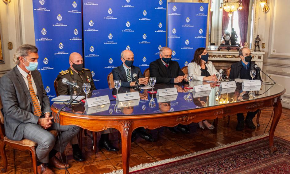 Uruguay presentó Guía de capacitación para instructores en protección infantil en Misiones de Paz Uruguay presentó Guía de capacitación para instructores en protección infantil en Misiones de Paz