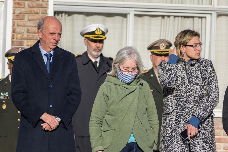 Ministro García junto a la diputada Micaela Melgar en acto del Batallon de Comunicaciones N°2 Ministro García junto a la diputada Micaela Melgar en acto del Batallon de Comunicaciones N°2