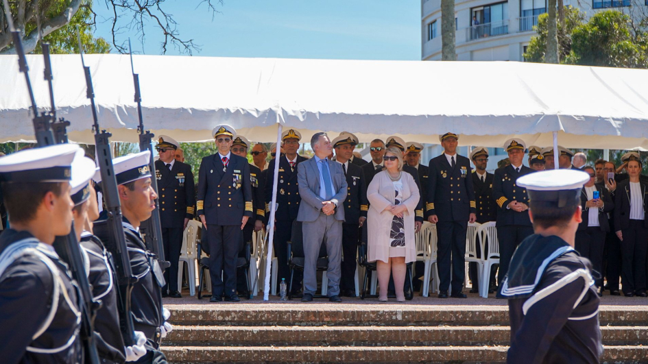 208 aniversario de la Armada Nacional