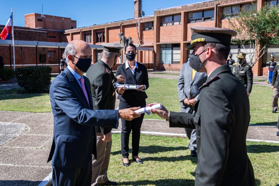 Clausura de cursos de la Escuela Militar