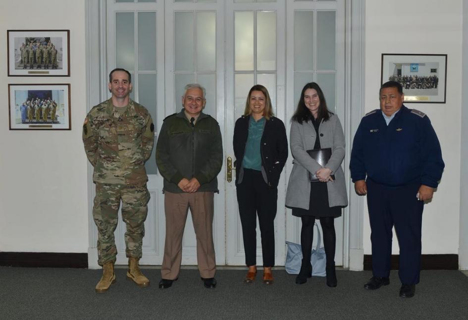 Visita de la Señora Oficial de Asuntos Políticos de la Embajada de los Estados Unidos, Sheree Maramb