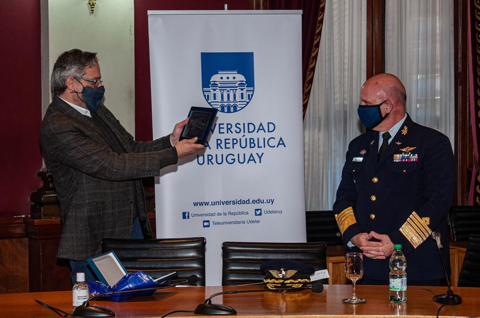 Firma convenio Udelar-FAU Firma convenio Udelar-FAU