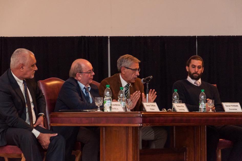 Conflicto bélico entre Rusia y Ucrania Conflicto bélico entre Rusia y Ucrania