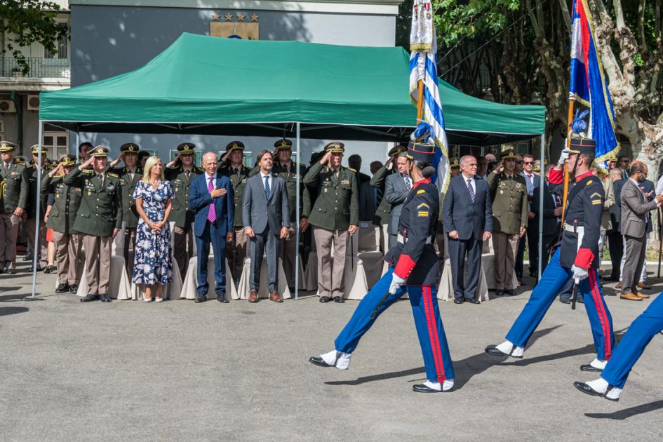 Relevo de comandante en jefe del Ejército Nacional