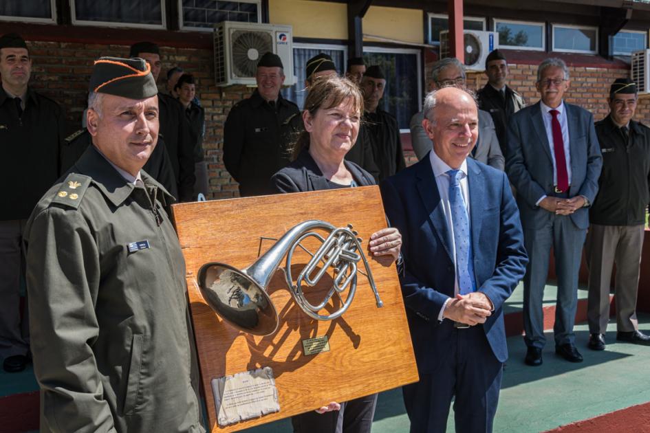 Acto por entrega de certificados