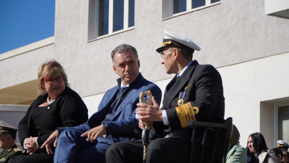Asumió el nuevo comandante en jefe de la Armada Nacional Asumió el nuevo comandante en jefe de la Armada Nacional