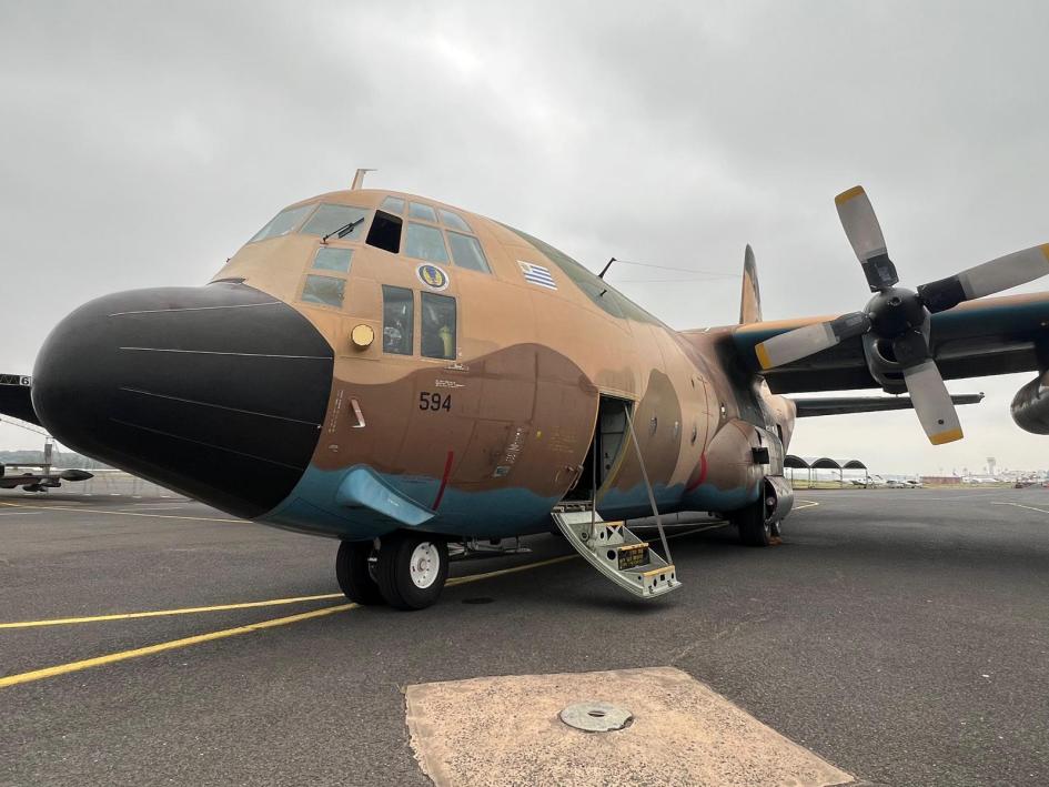 Hercules KC 130 y personal que llegó a Paraguay Hercules KC 130 y personal que llegó a Paraguay