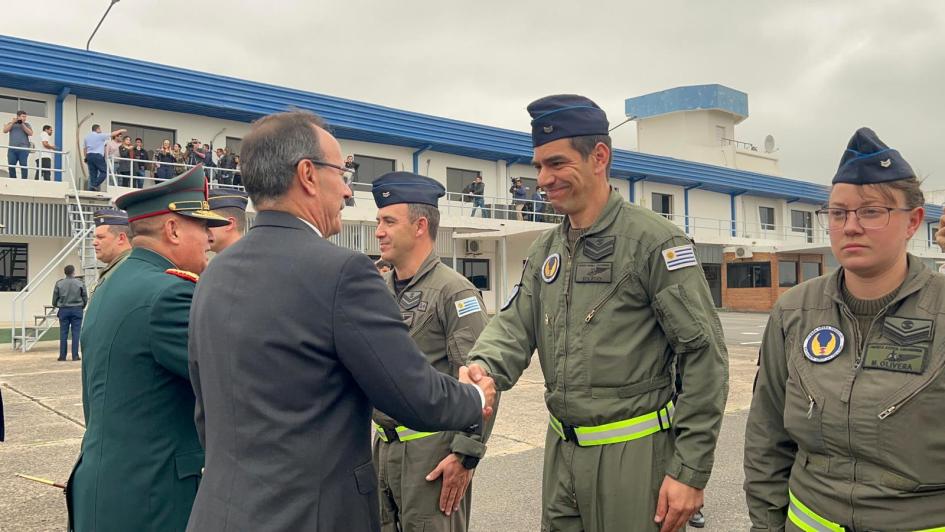 Hercules KC 130 y personal que llegó a Paraguay Hercules KC 130 y personal que llegó a Paraguay