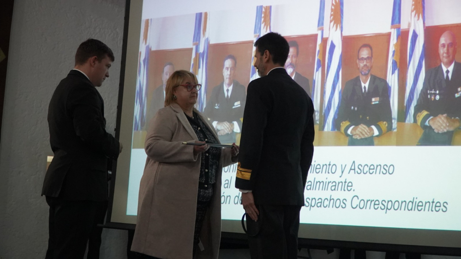 Ceremonia de reconocimiento de ascenso de Contralmirantes 
