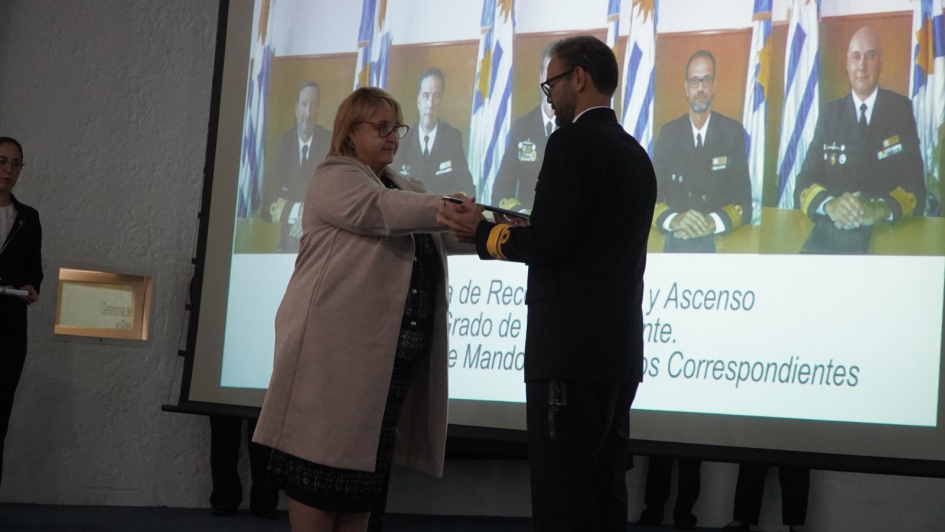 Ceremonia de reconocimiento de ascenso de Contralmirantes 