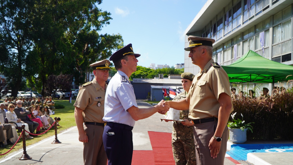 Ceremonia de clausura de cursos del Instituto Militar de Estudios Superiores Ceremonia de clausura de cursos del Instituto Militar de Estudios Superiores