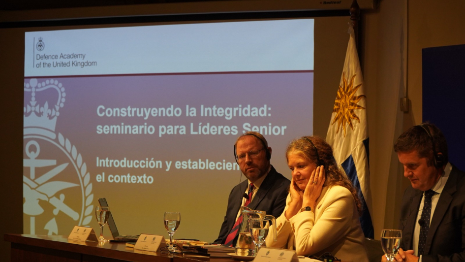 Conferencia «Construyendo la identidad»