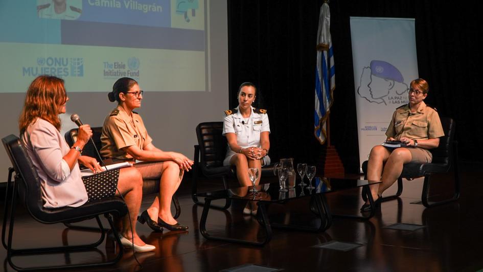 Conversatorio sobre experiencias de mujeres en Misiones de Paz Conversatorio sobre experiencias de mujeres en Misiones de Paz