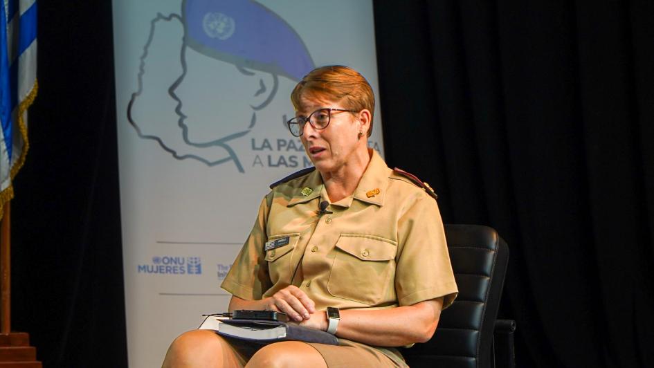 Conversatorio sobre experiencias de mujeres en Misiones de Paz Conversatorio sobre experiencias de mujeres en Misiones de Paz