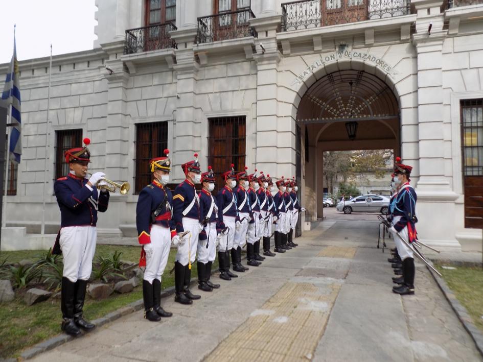 Visita Protocolar del Señor Ministro de Defensa Nacional, Dr. Javier García