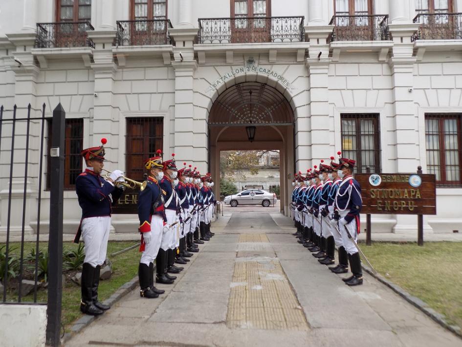 Visita Protocolar del Señor Ministro de Defensa Nacional, Dr. Javier García