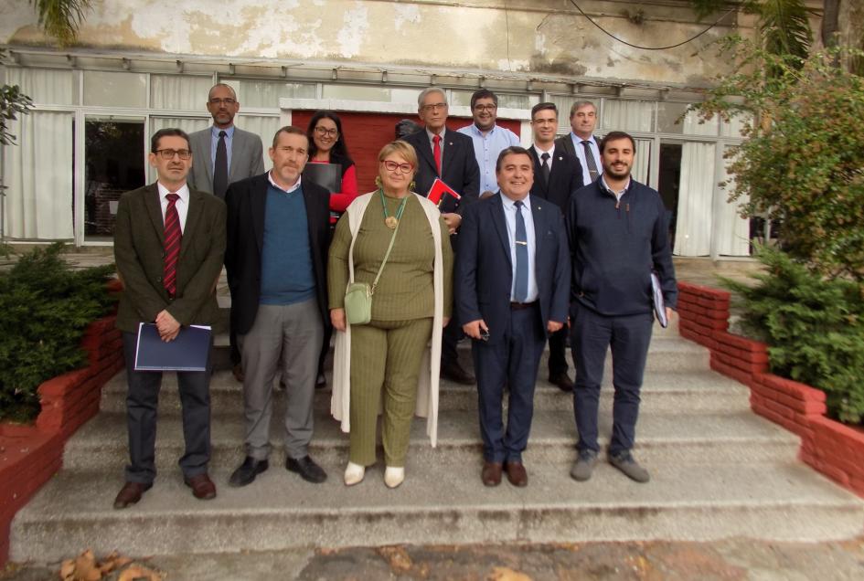 La ministra Sandra Lazo junto a autoridades en el CALEN La ministra Sandra Lazo junto a autoridades en el CALEN