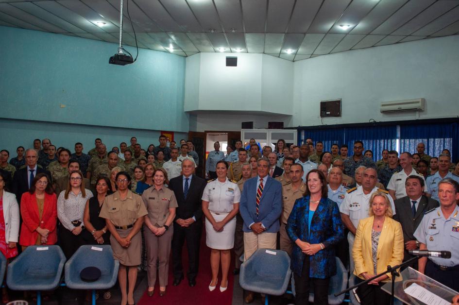 Conversatorio Mujer, Paz y Seguridad Conversatorio Mujer, Paz y Seguridad