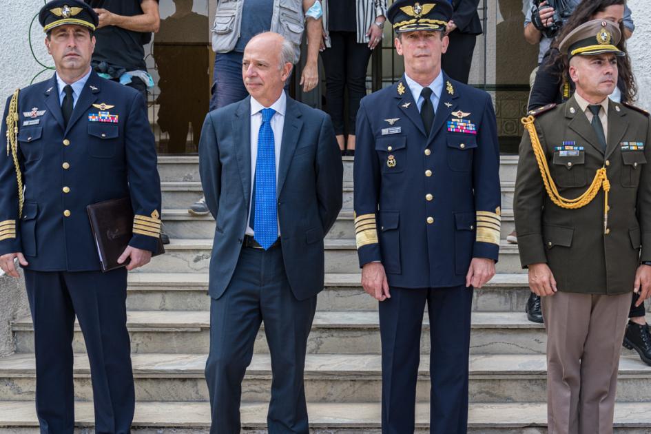 Relevo del jefe del Esmade Relevo del jefe del Esmade