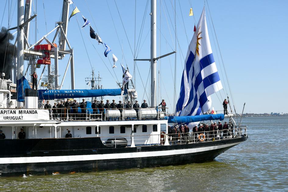Retorno del buque escuela de la Armada Nacional, Capitán Miranda Retorno del buque escuela de la Armada Nacional, Capitán Miranda