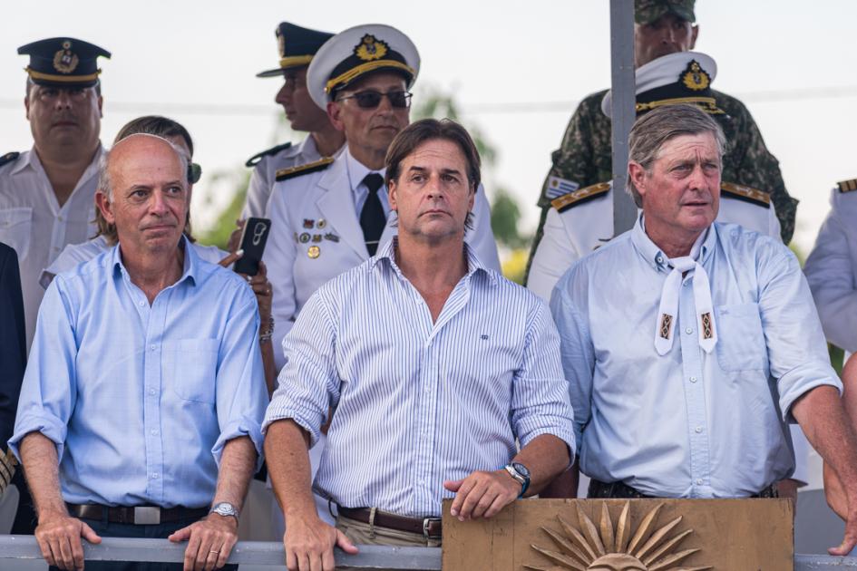 Desfile cívico-militar en Soriano - Autoridades