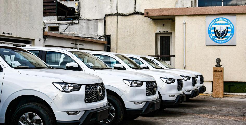 camionetas entregadas a las FFAA camionetas entregadas a las FFAA
