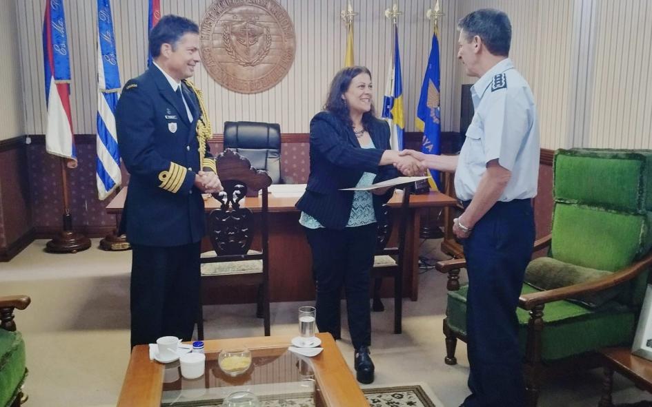 Felicitaciones Sgto1o Rosario Fernández ESMADE Cso. Inglés Largo