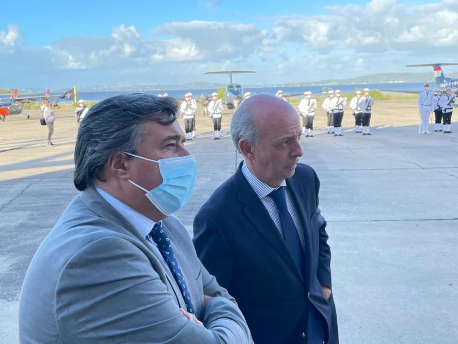 Acto con presencia del Ministro de Defensa Acto con presencia del Ministro de Defensa