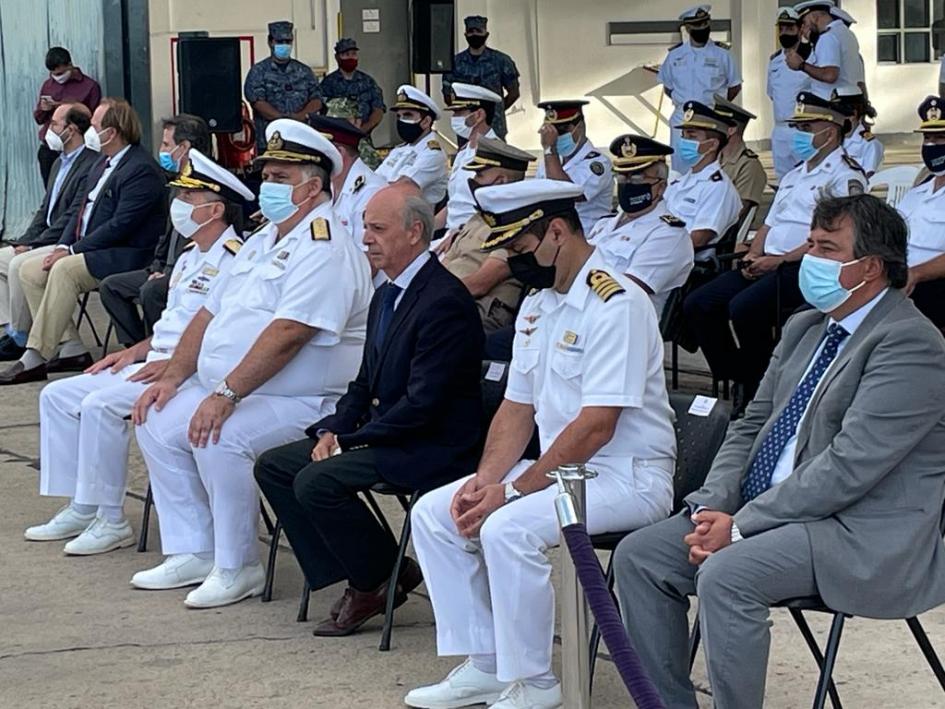 Acto con presencia del Ministro de Defensa Acto con presencia del Ministro de Defensa