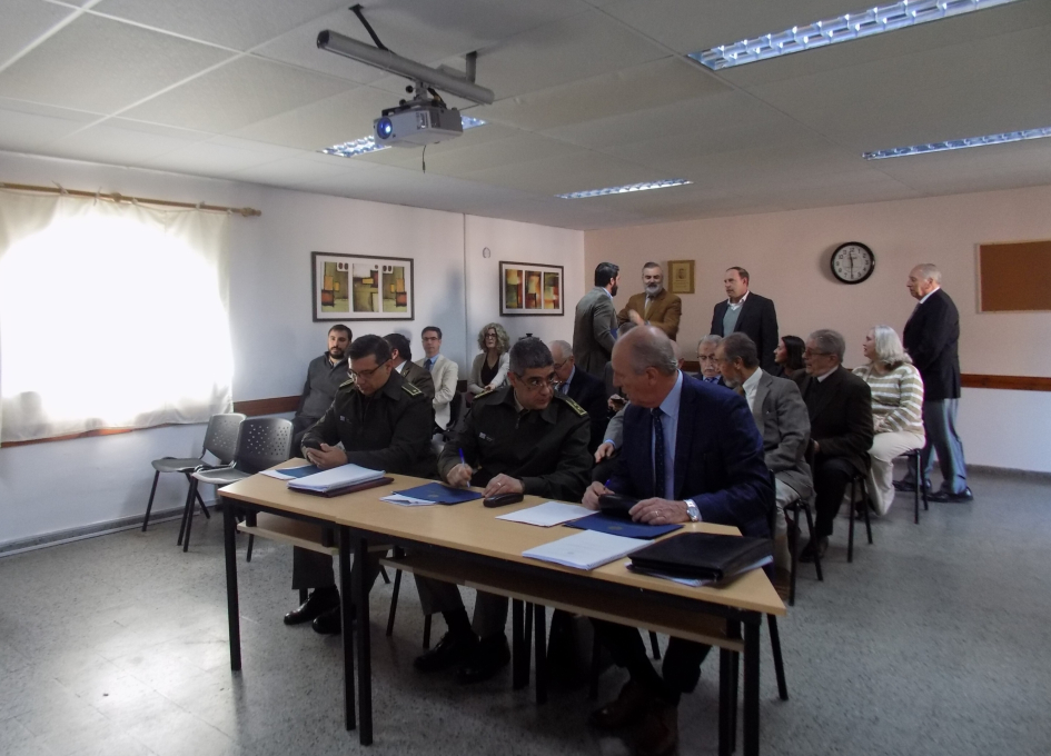 Defensa de Tesis de Maestría del Cnel. (R) Lic. Fredy de Castro Delgado en el CALEN Defensa de Tesis de Maestría del Cnel. (R) Lic. Fredy de Castro Delgado en el CALEN