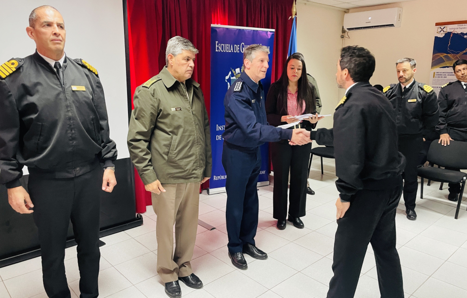 Ceremonia de Clausura en la ESGUE. Entrega de reconocimientos. Ceremonia de Clausura en la ESGUE. Entrega de reconocimientos.