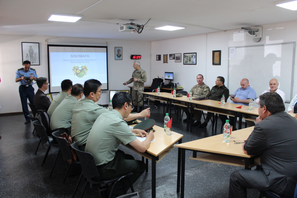 Visita de la Delegación del Ministerio de Defensa de China