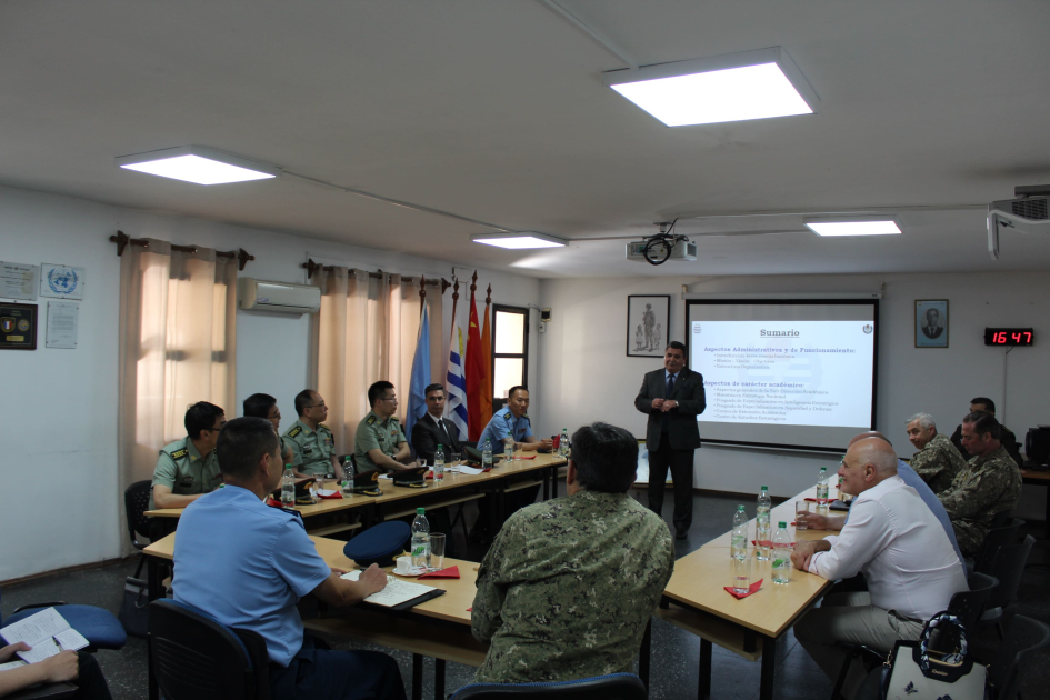 Visita de la Delegación del Ministerio de Defensa de China