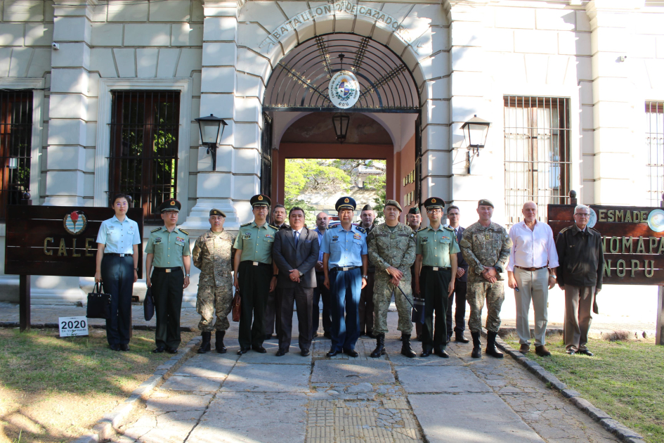 Visita de la Delegación del Ministerio de Defensa de China