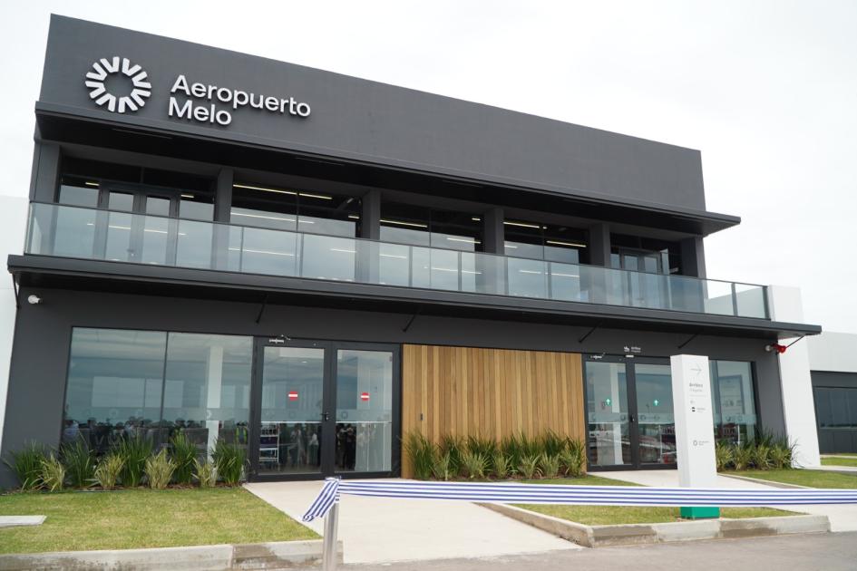 Inauguración Aeropuerto Internacional de Melo Inauguración Aeropuerto Internacional de Melo