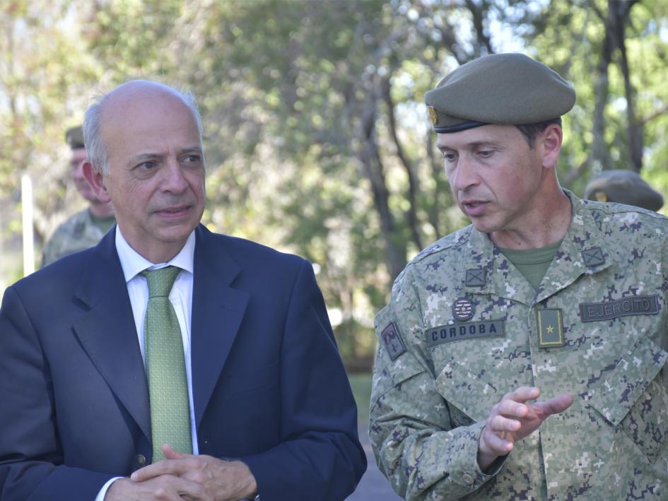 Ministro de Defensa visita Liceo Militar Gral. Artigas en Tacuarembó Ministro de Defensa visita Liceo Militar Gral. Artigas en Tacuarembó