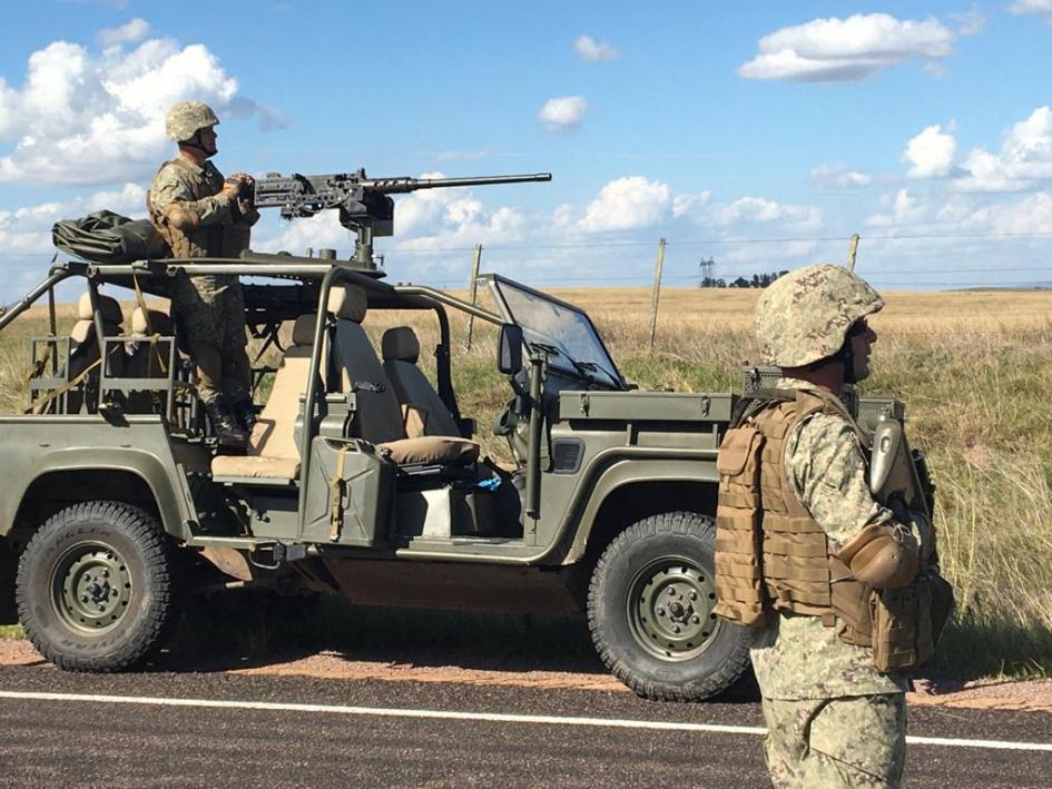 Patrullaje fronterizo en Cerro Largo Militares en puesto de control fronterizo en Cerro Largo